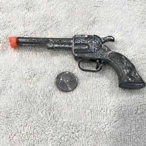 Smoky vintage cap gun